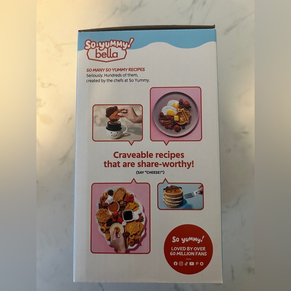 So Yummy by bella Mini Waffle Maker Snowman: Nonstick, limited edition- NWT - Picture 4 of 8
